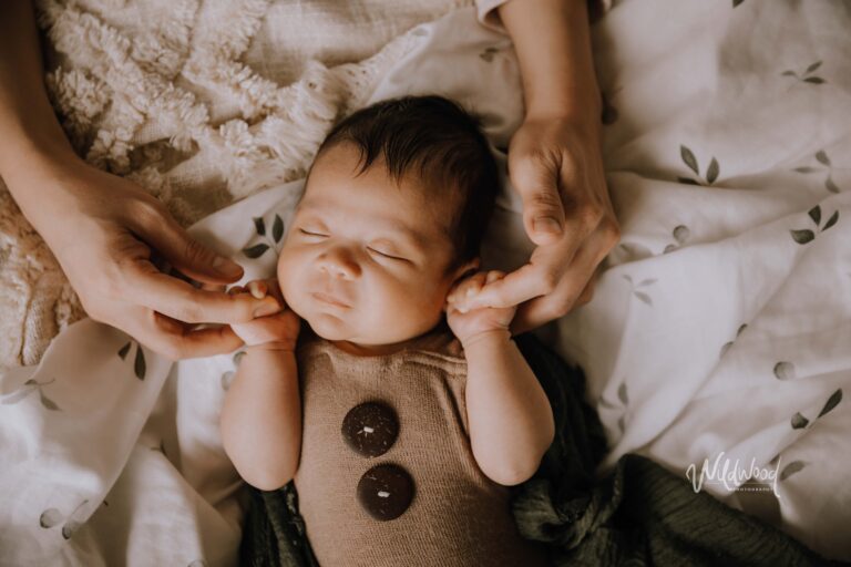 Leo 2 weeks By Wildwood Photography 8 768x512