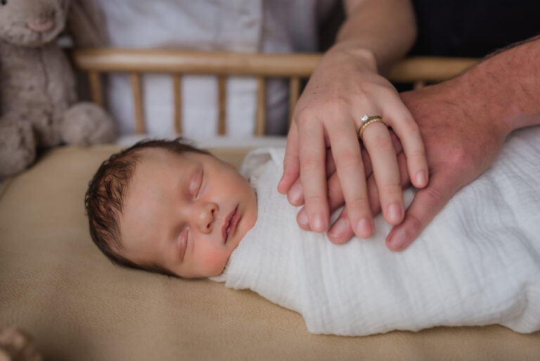 TasmanianmaternitynewbornfamilyphotographerUlverstonedevonportBurnie 2 Copy 768x513